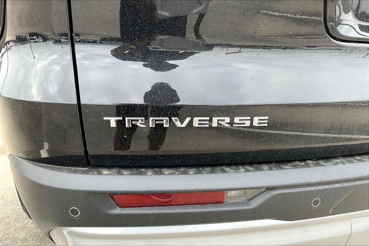 Traverse LT