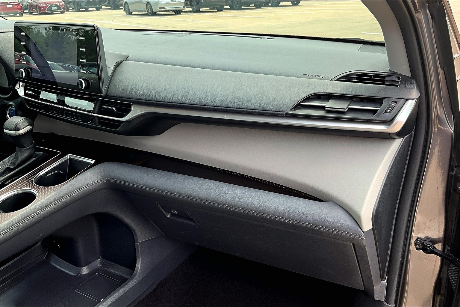 Sienna XLE 8-Passenger