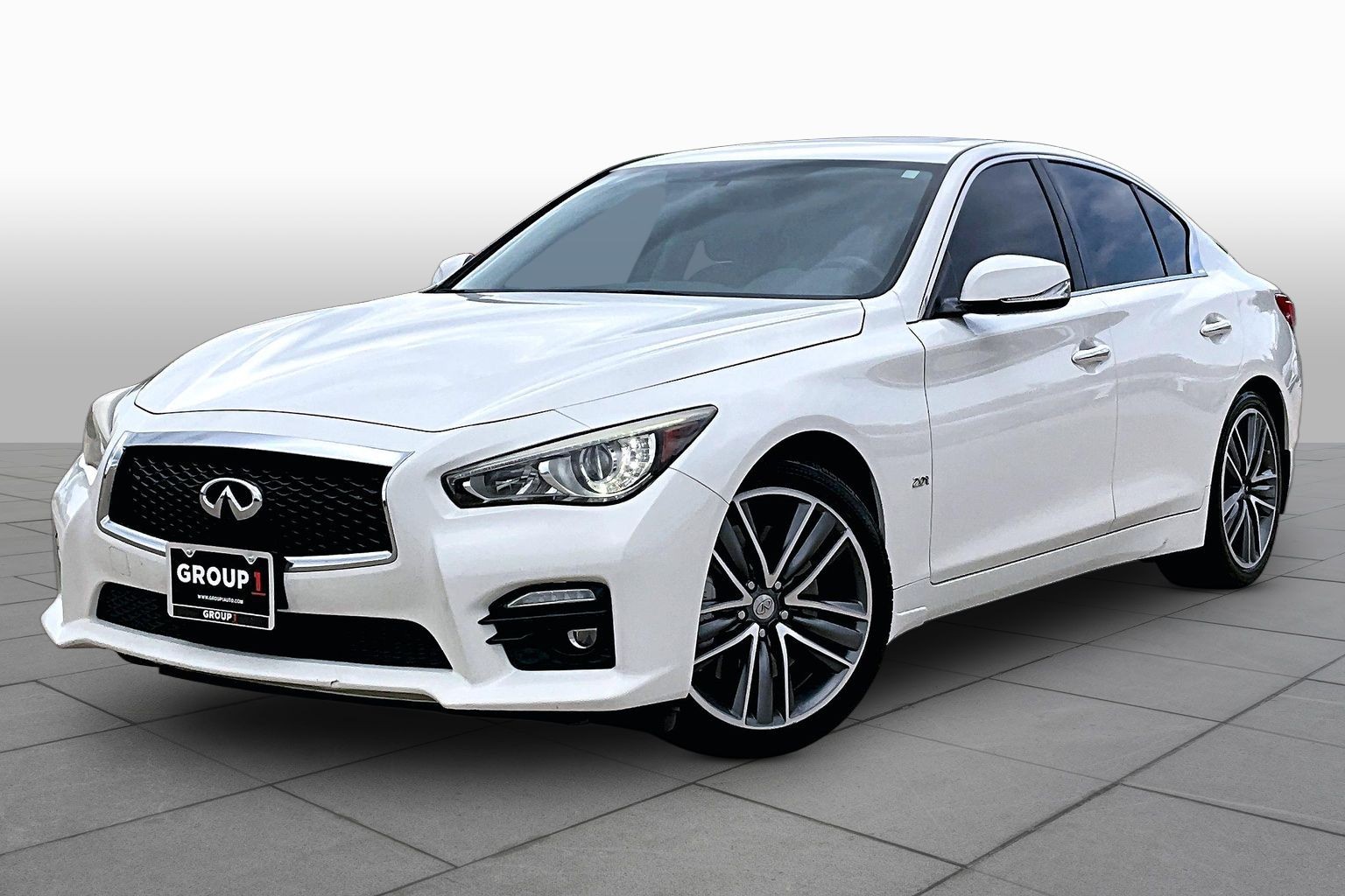 2017 INFINITI Q50