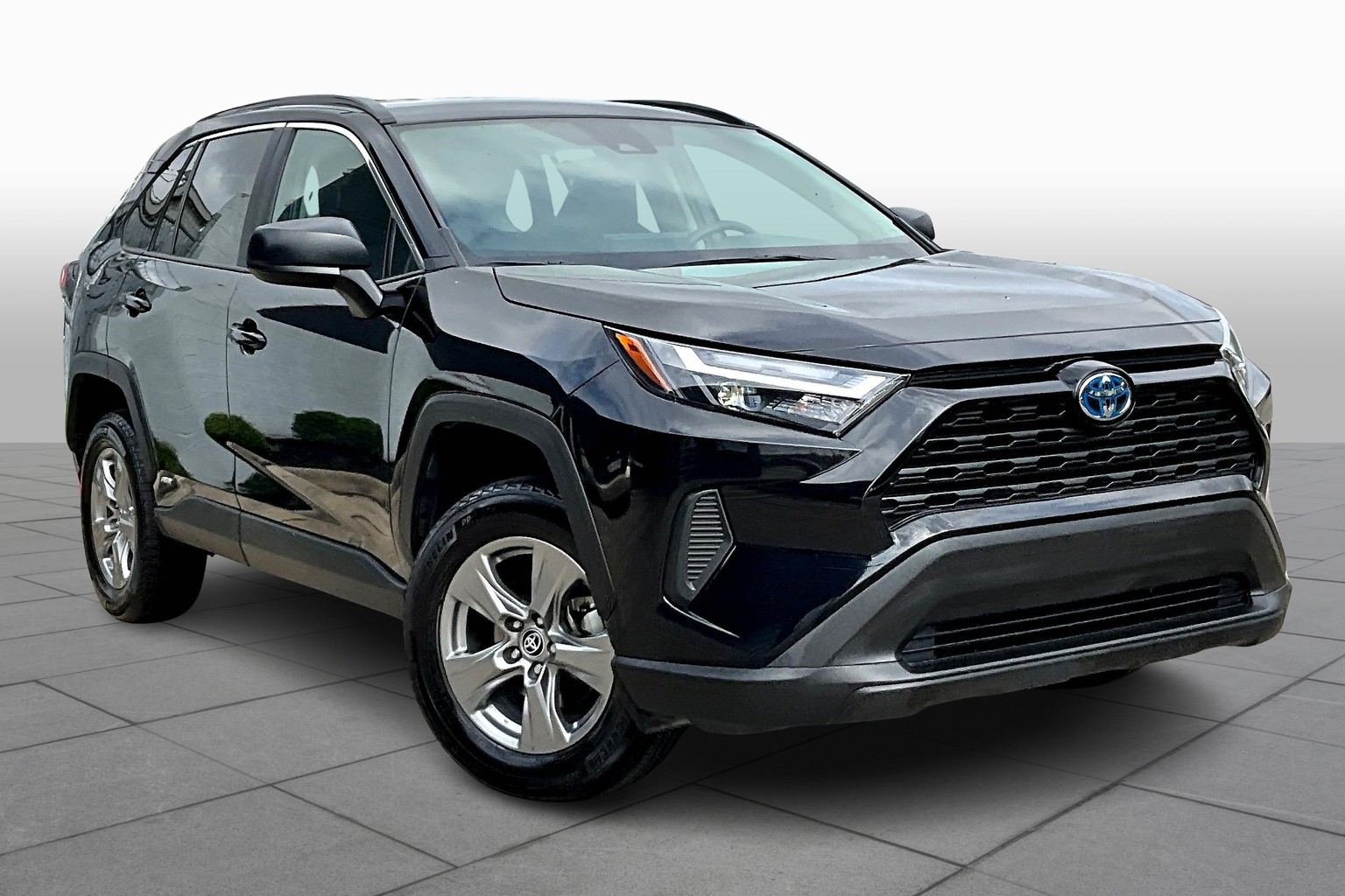 RAV4 Hybrid LE