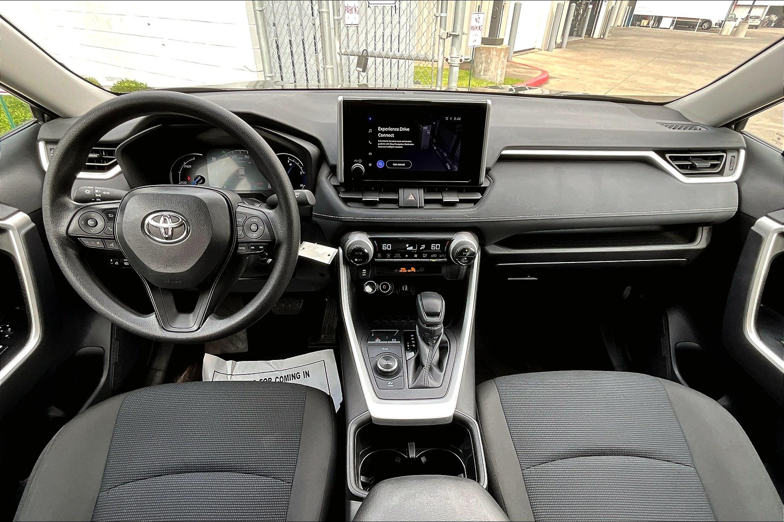 RAV4 Hybrid LE
