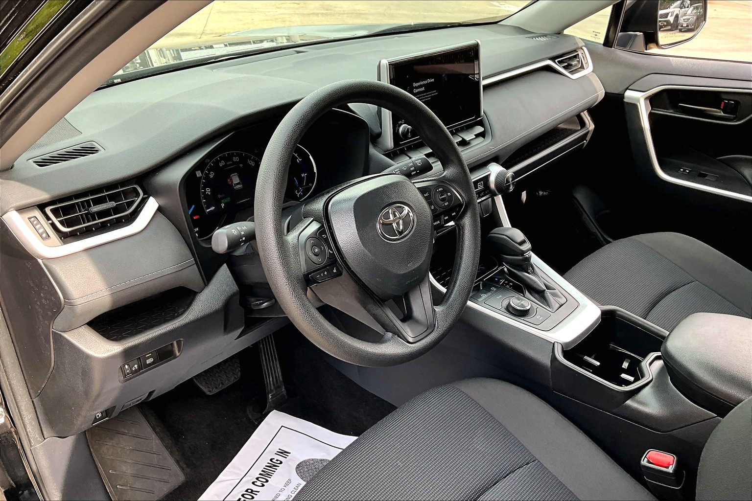 RAV4 Hybrid LE