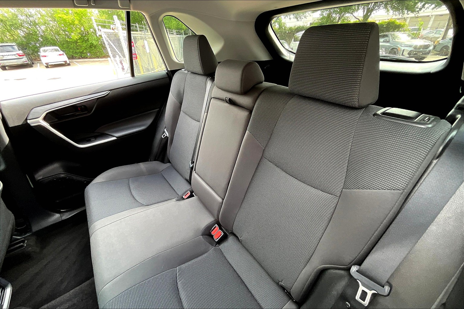 RAV4 Hybrid LE