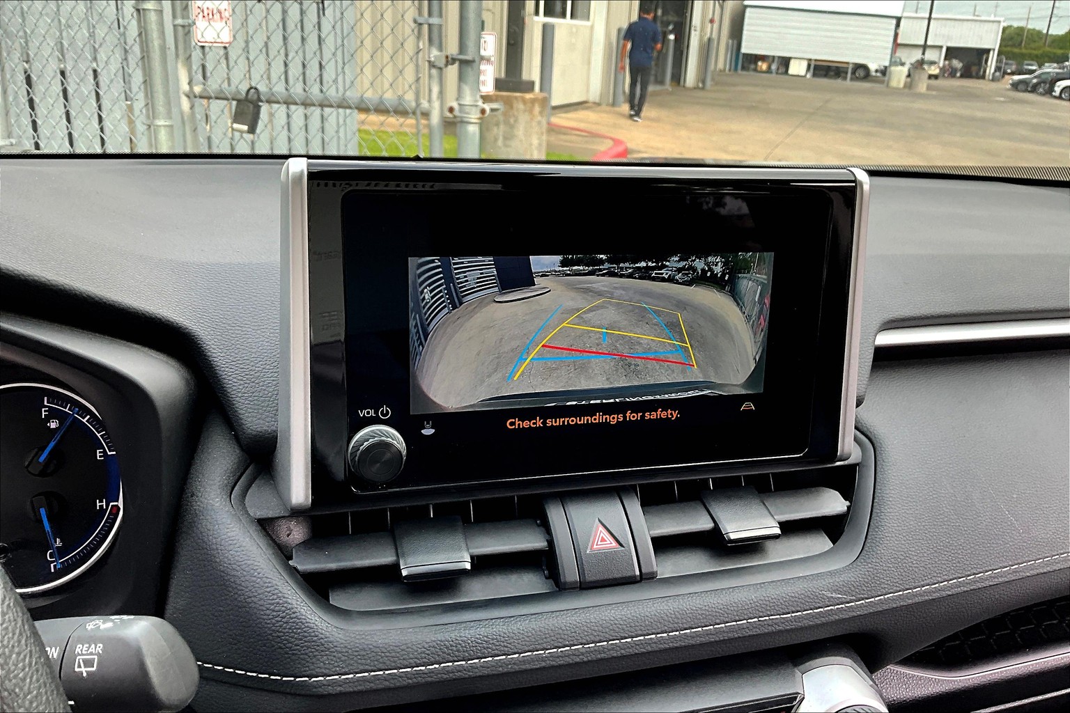 RAV4 Hybrid LE
