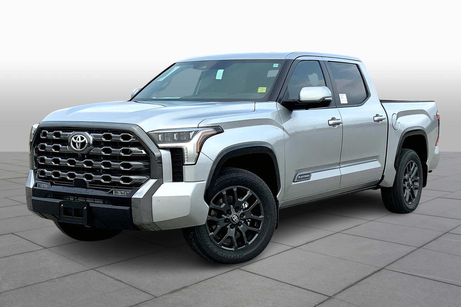 2025 Toyota Tundra Platinum's photo