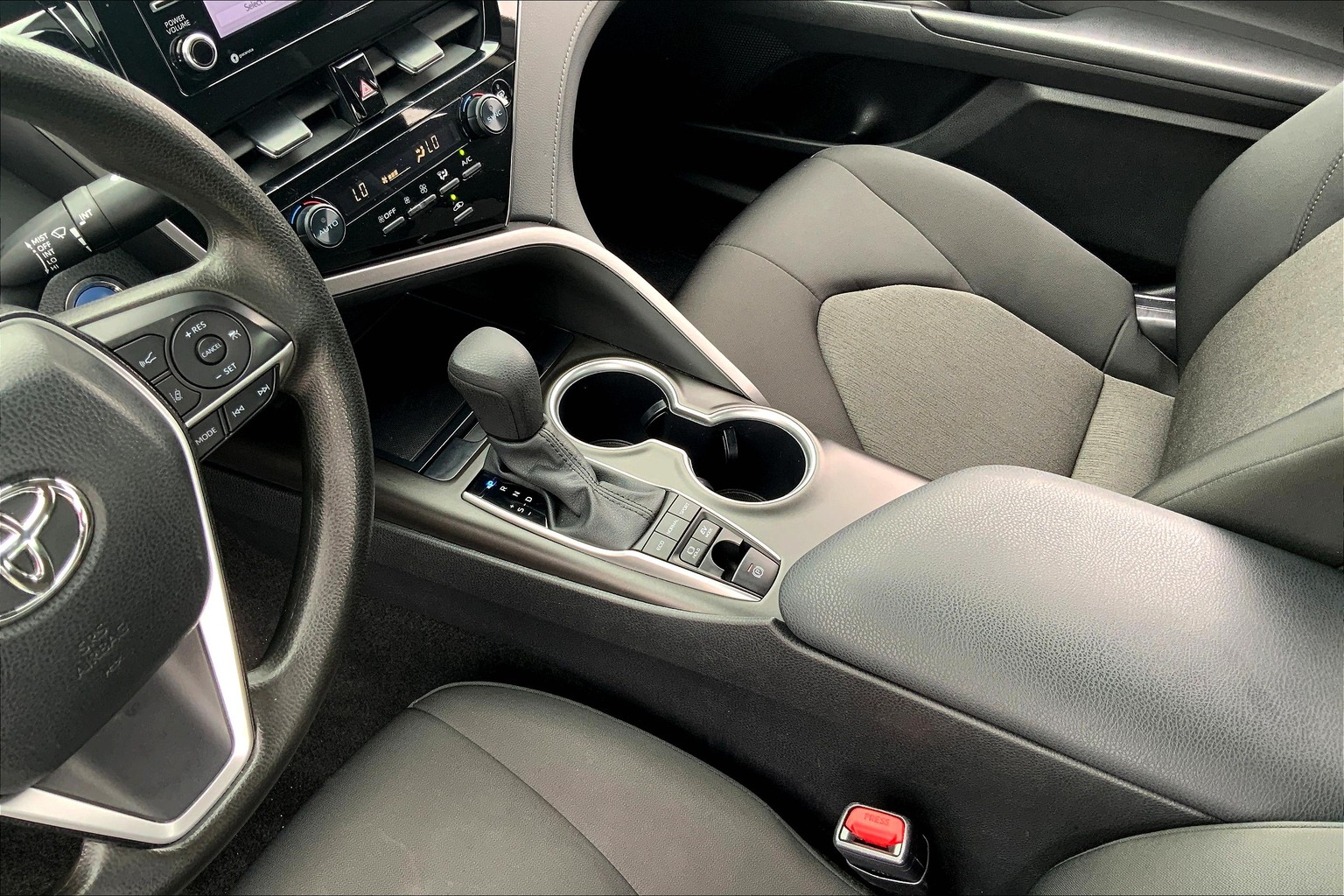 Camry Hybrid LE