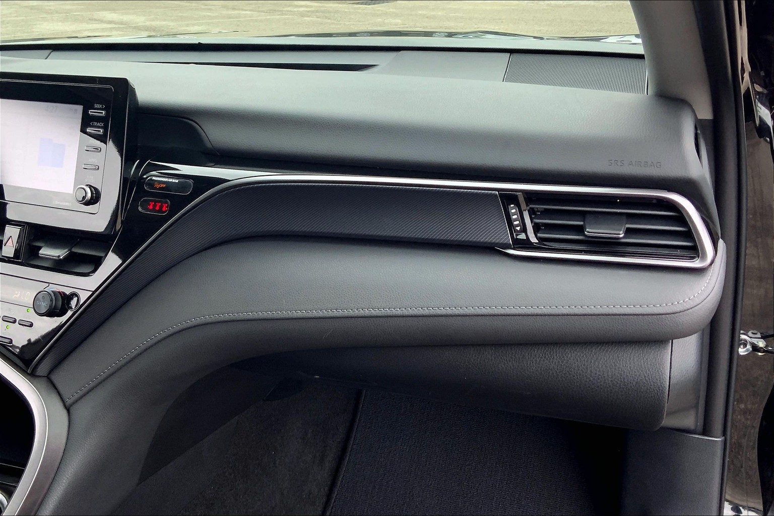 Camry Hybrid LE