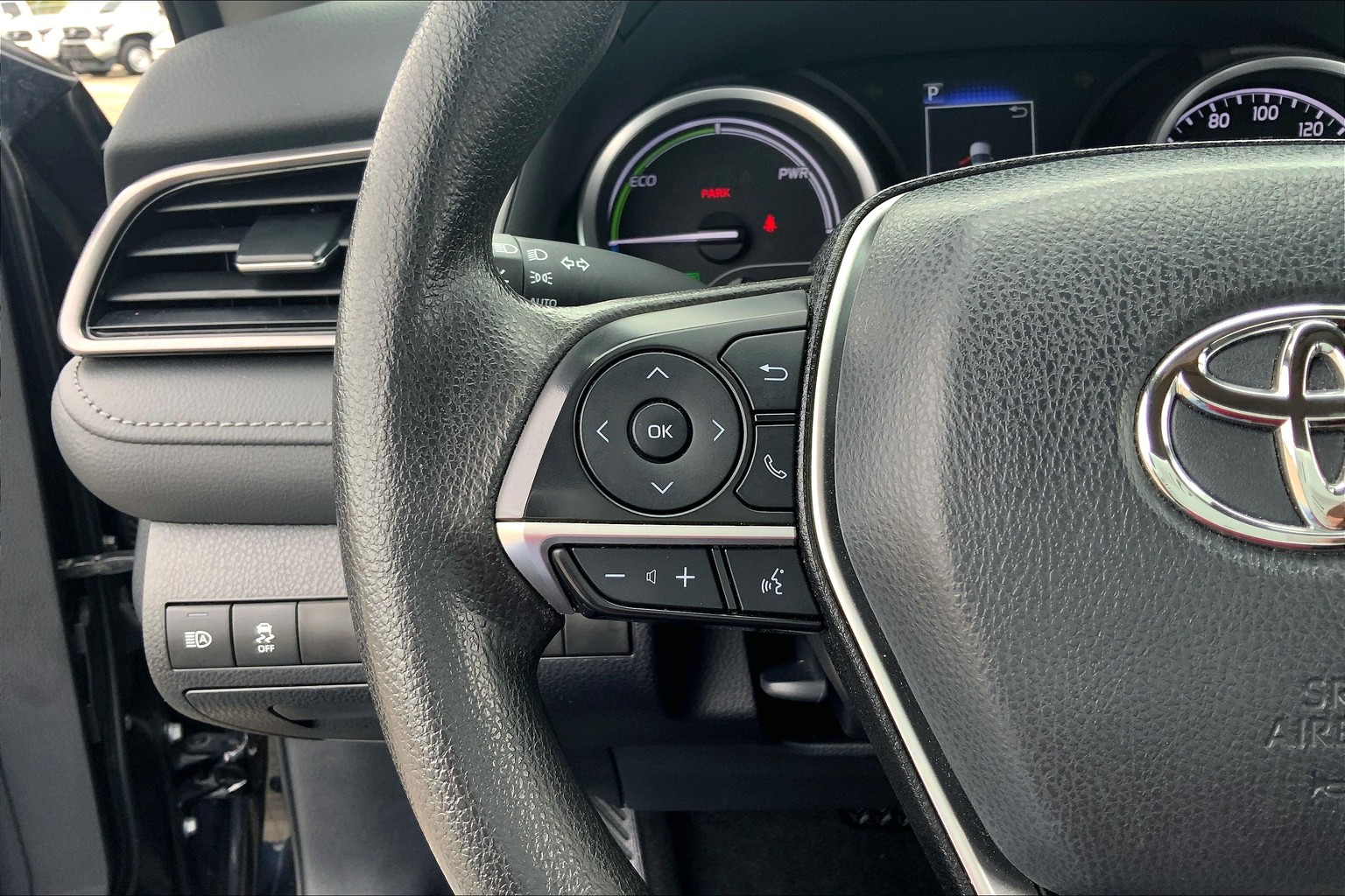 Camry Hybrid LE