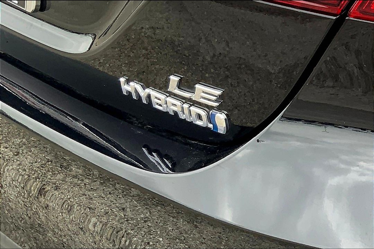 Camry Hybrid LE