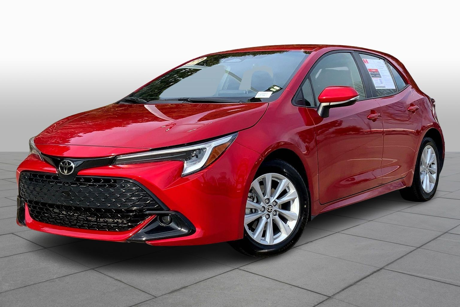2024 Toyota Corolla Hatchback SE