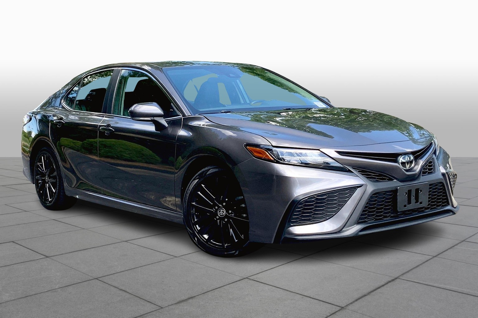 Camry SE