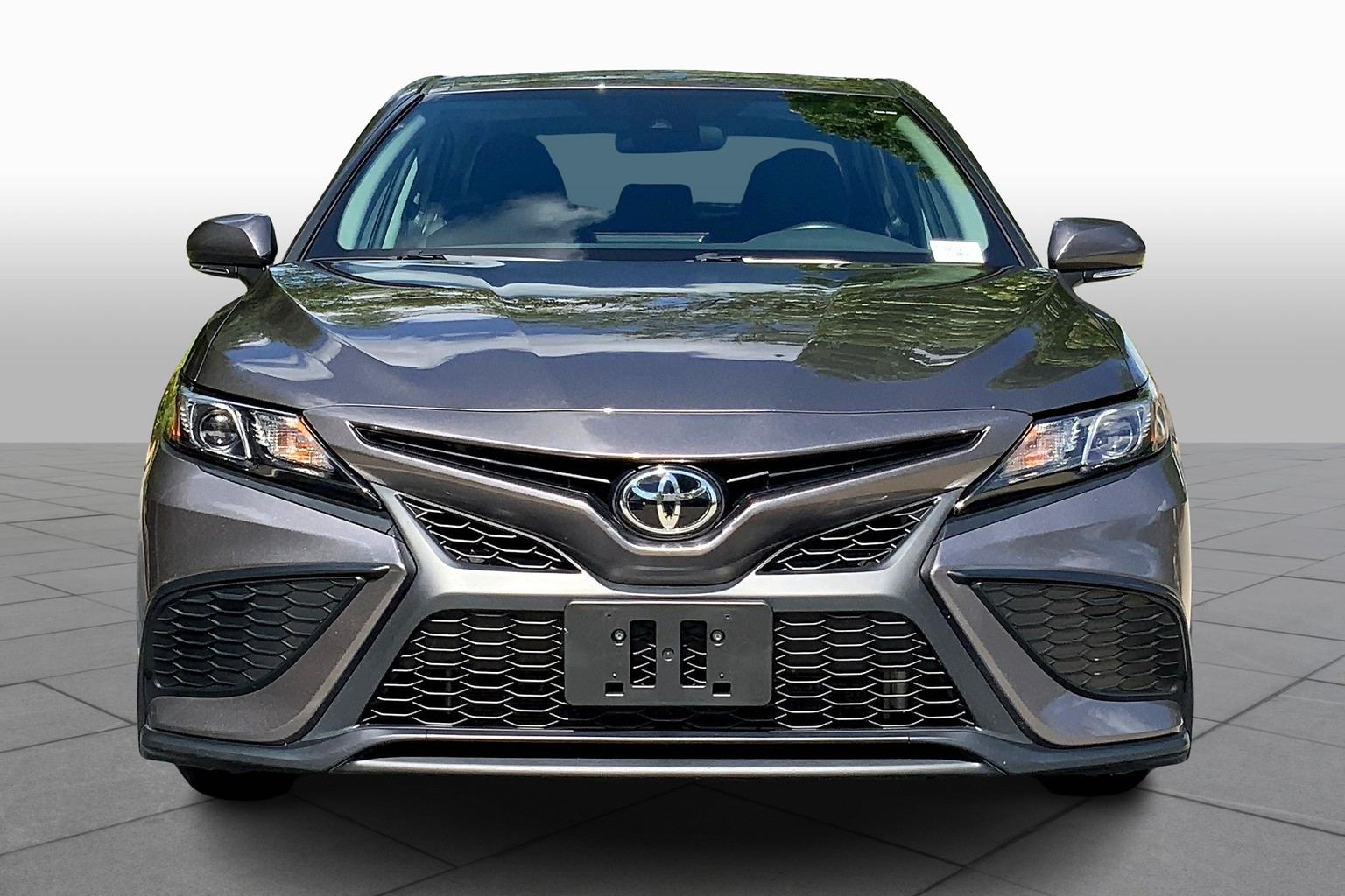 Camry SE