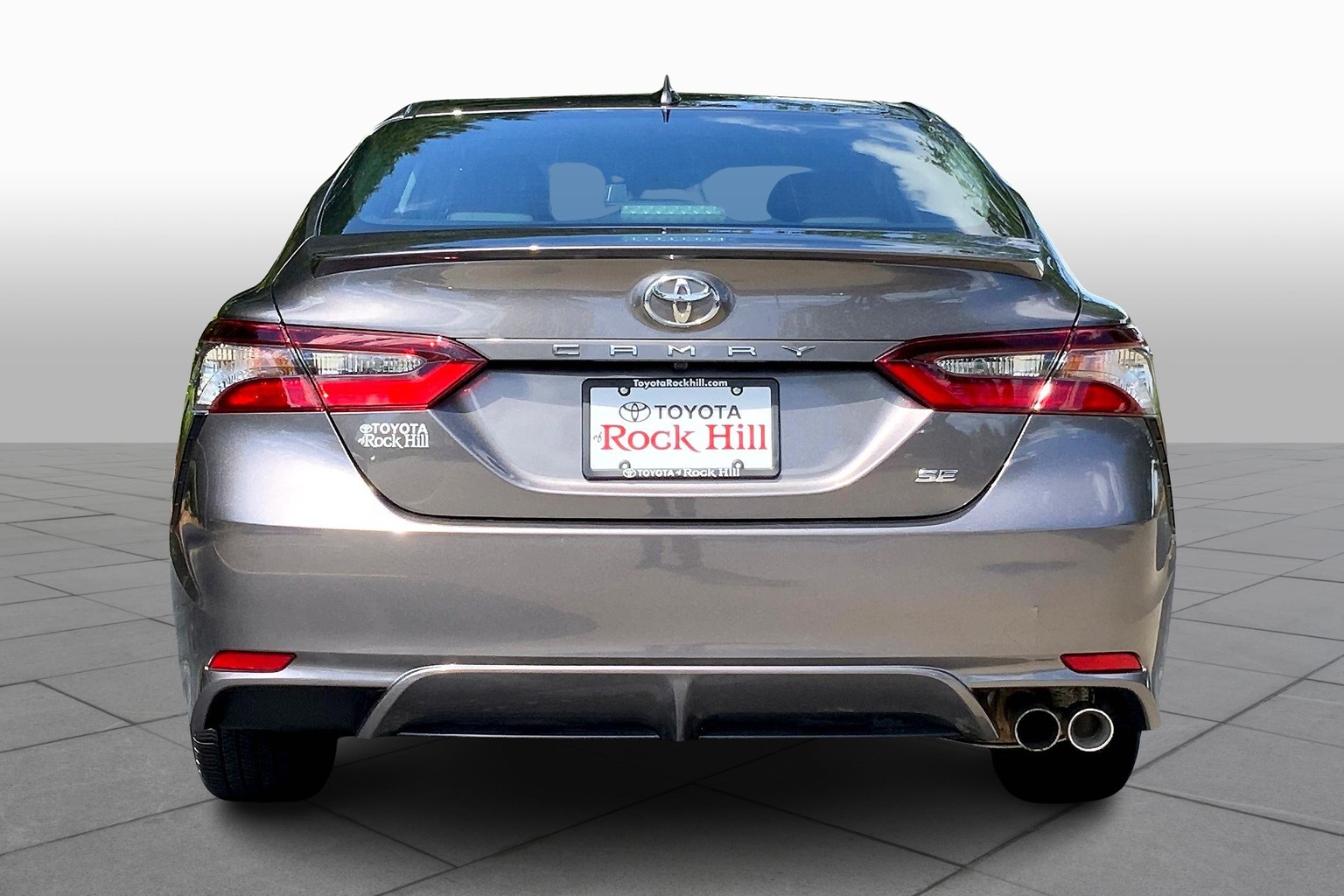 Camry SE
