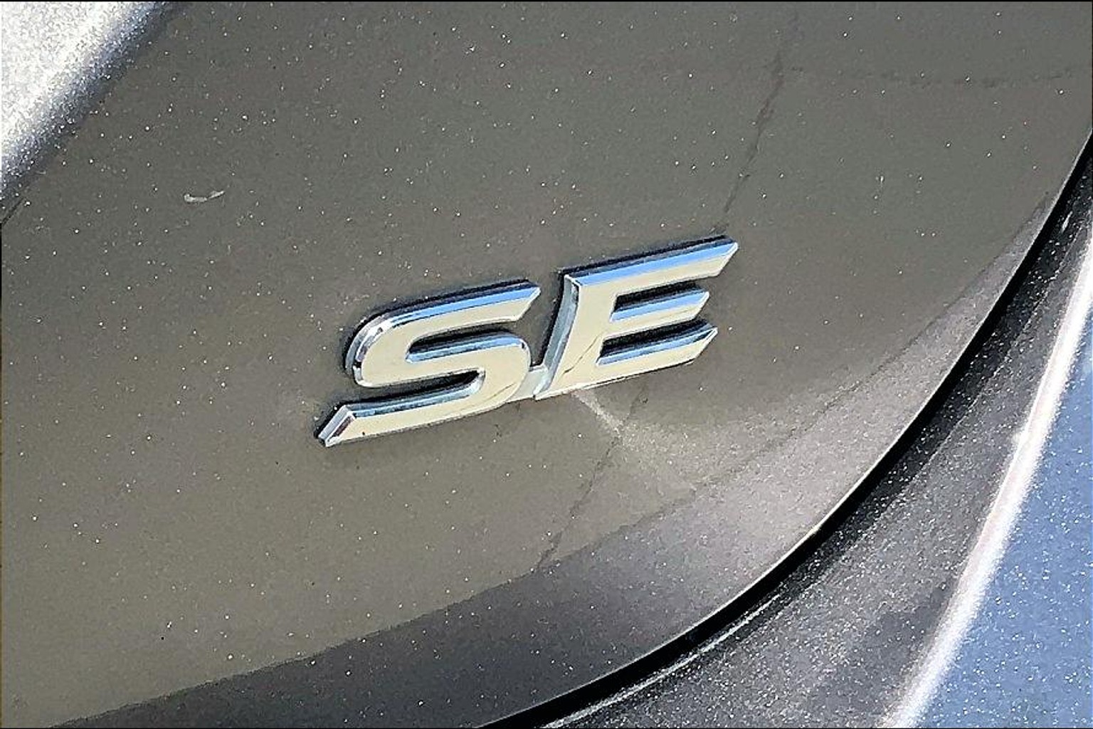 Camry SE