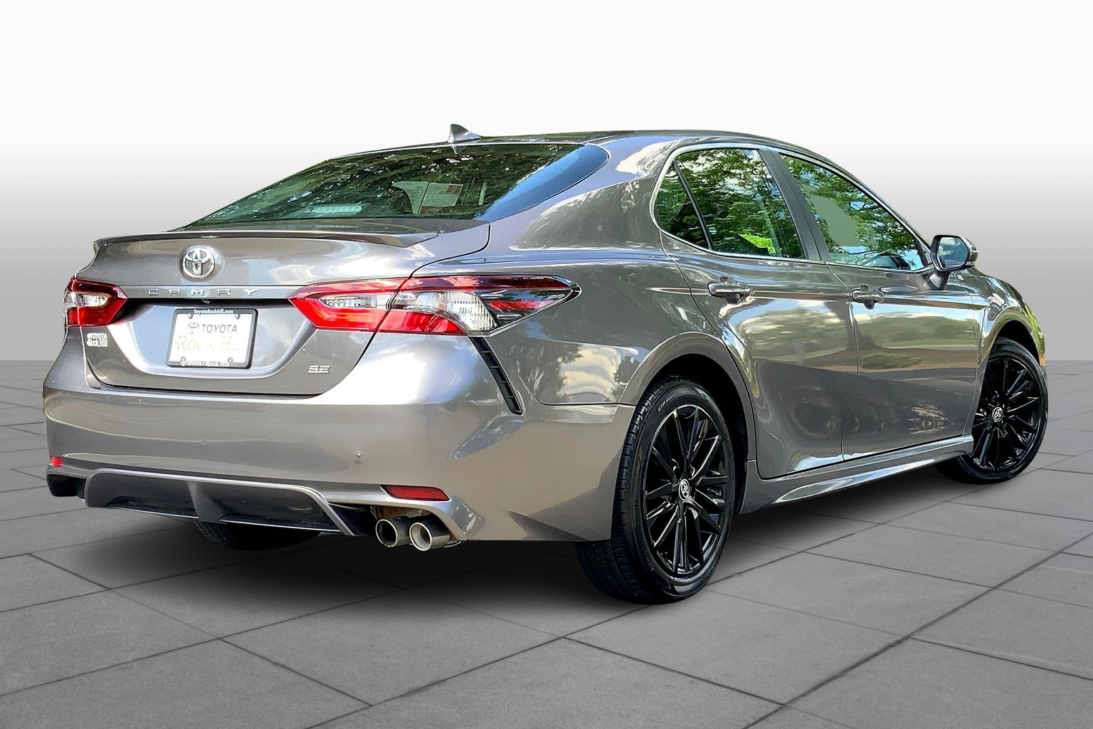 Camry SE