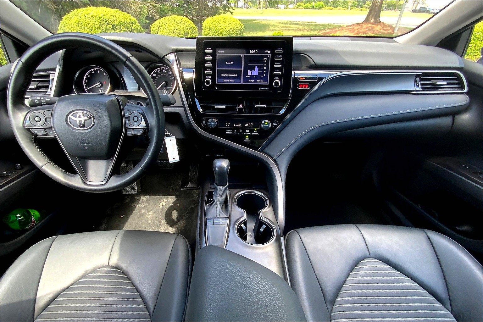 Camry SE