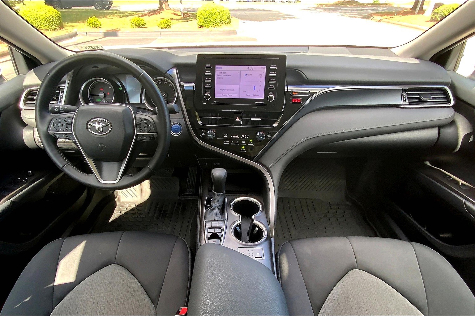 Camry Hybrid LE