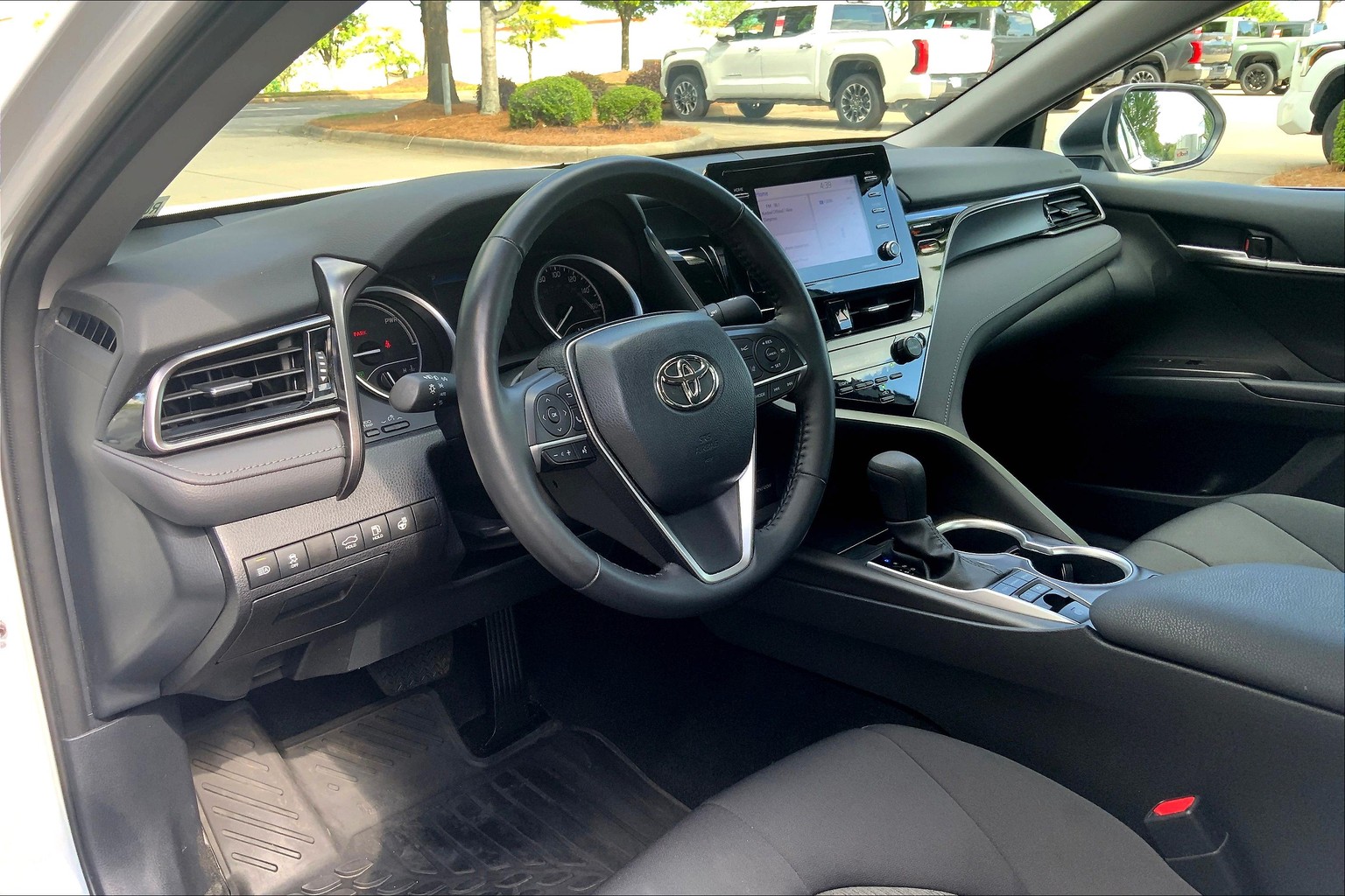 Camry Hybrid LE