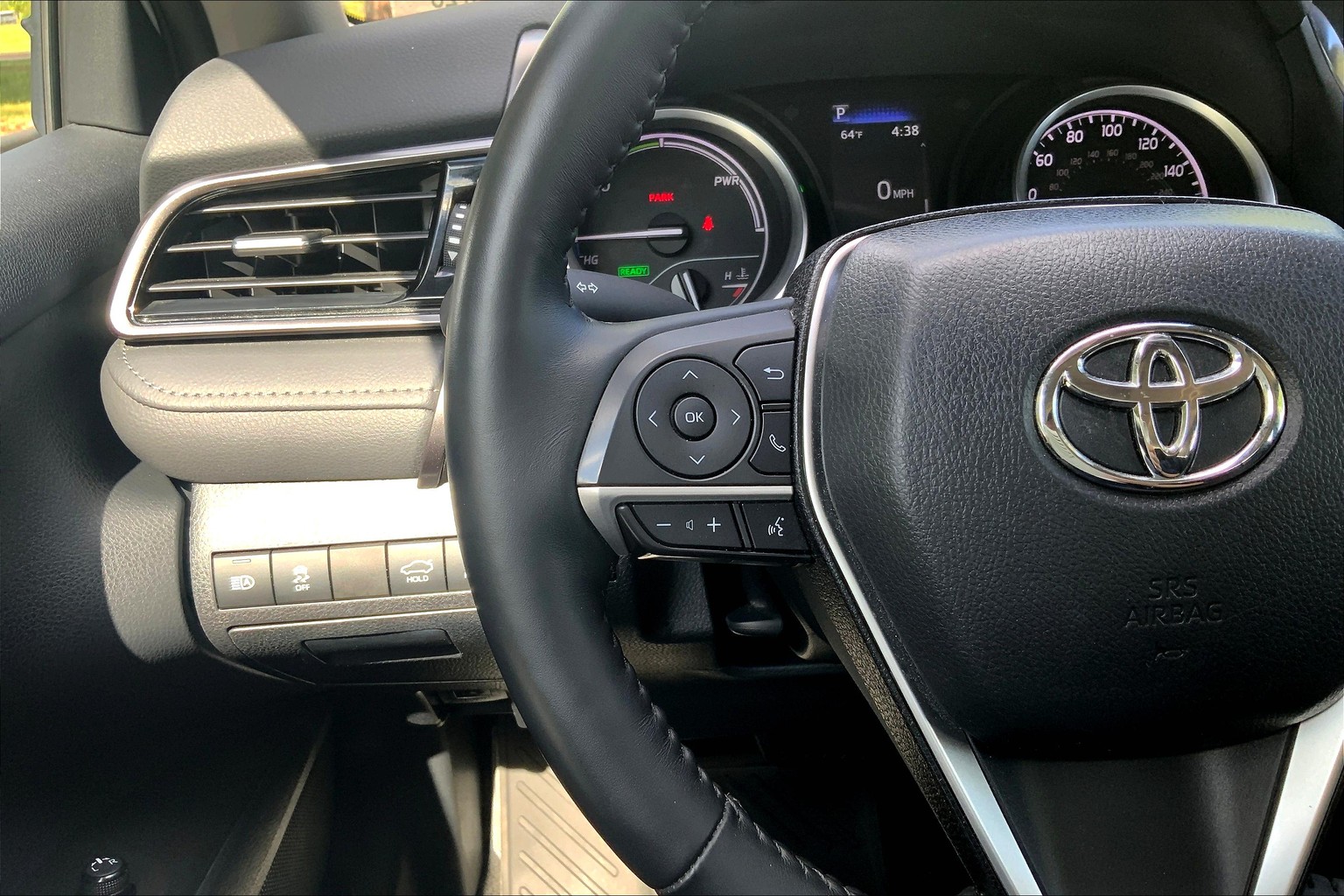 Camry Hybrid LE