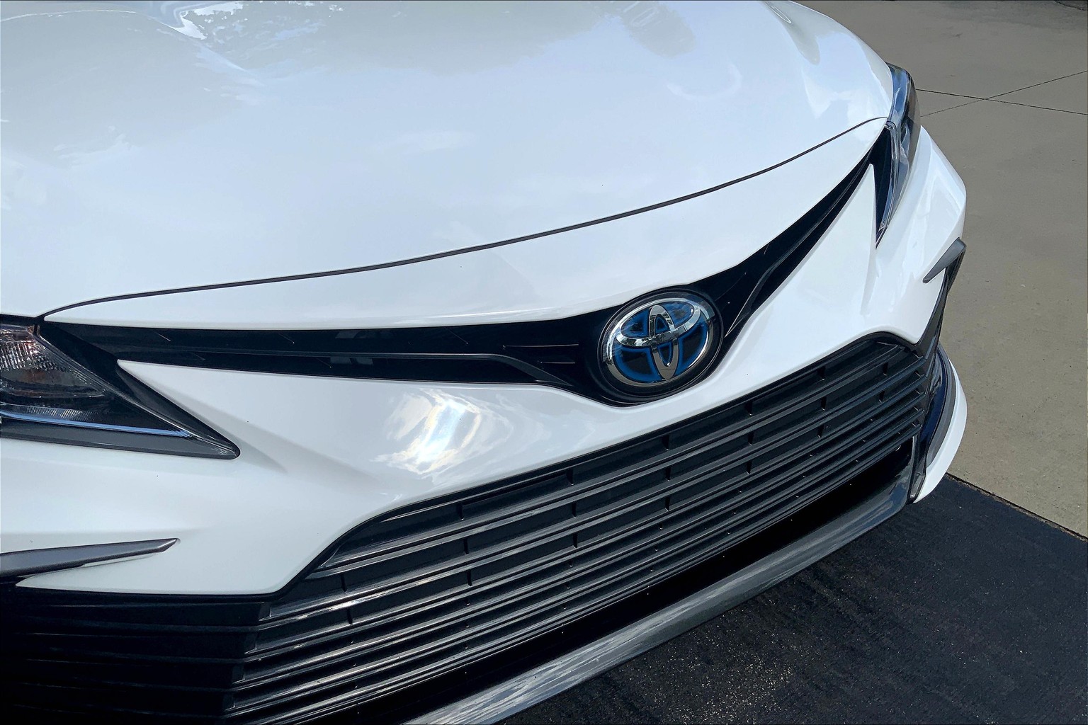 Camry Hybrid LE