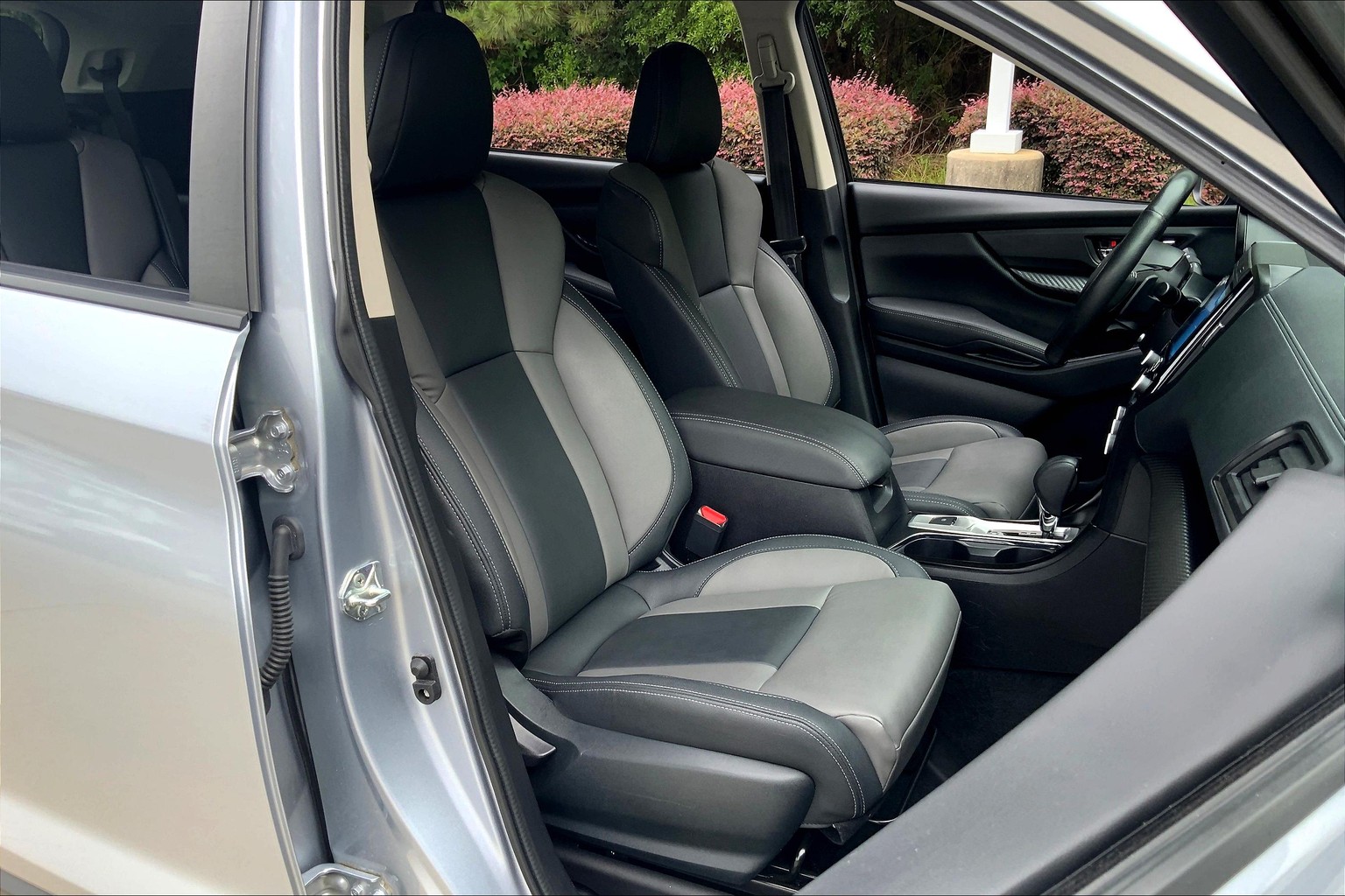 Ascent Onyx Edition 7 Passenger