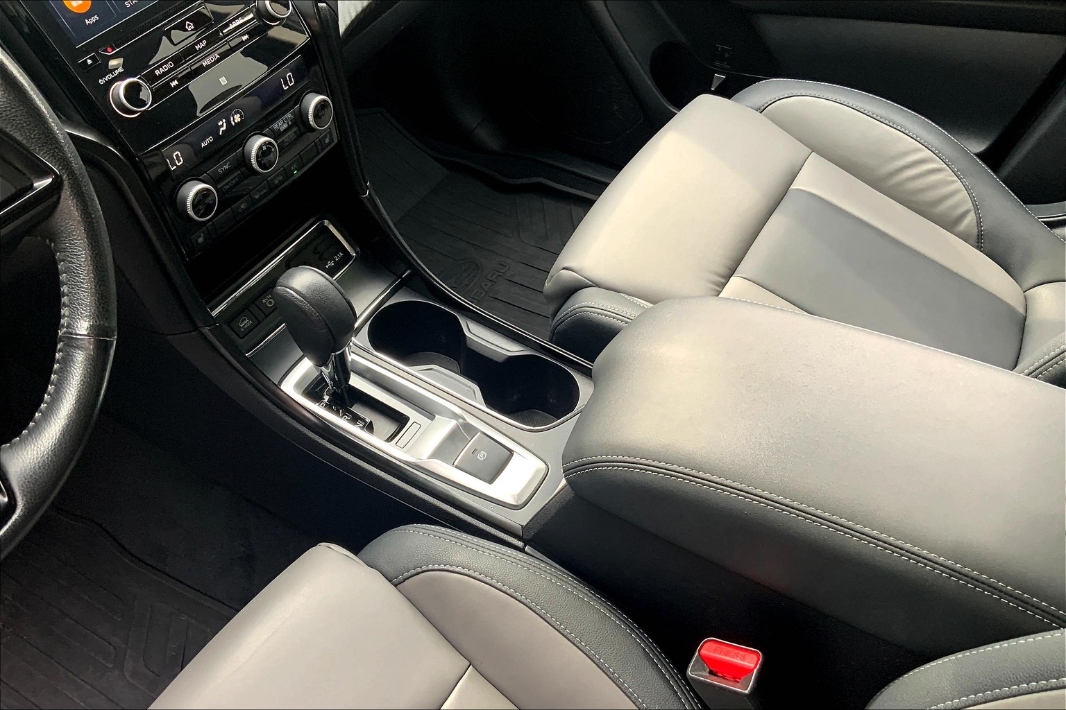 Ascent Onyx Edition 7 Passenger
