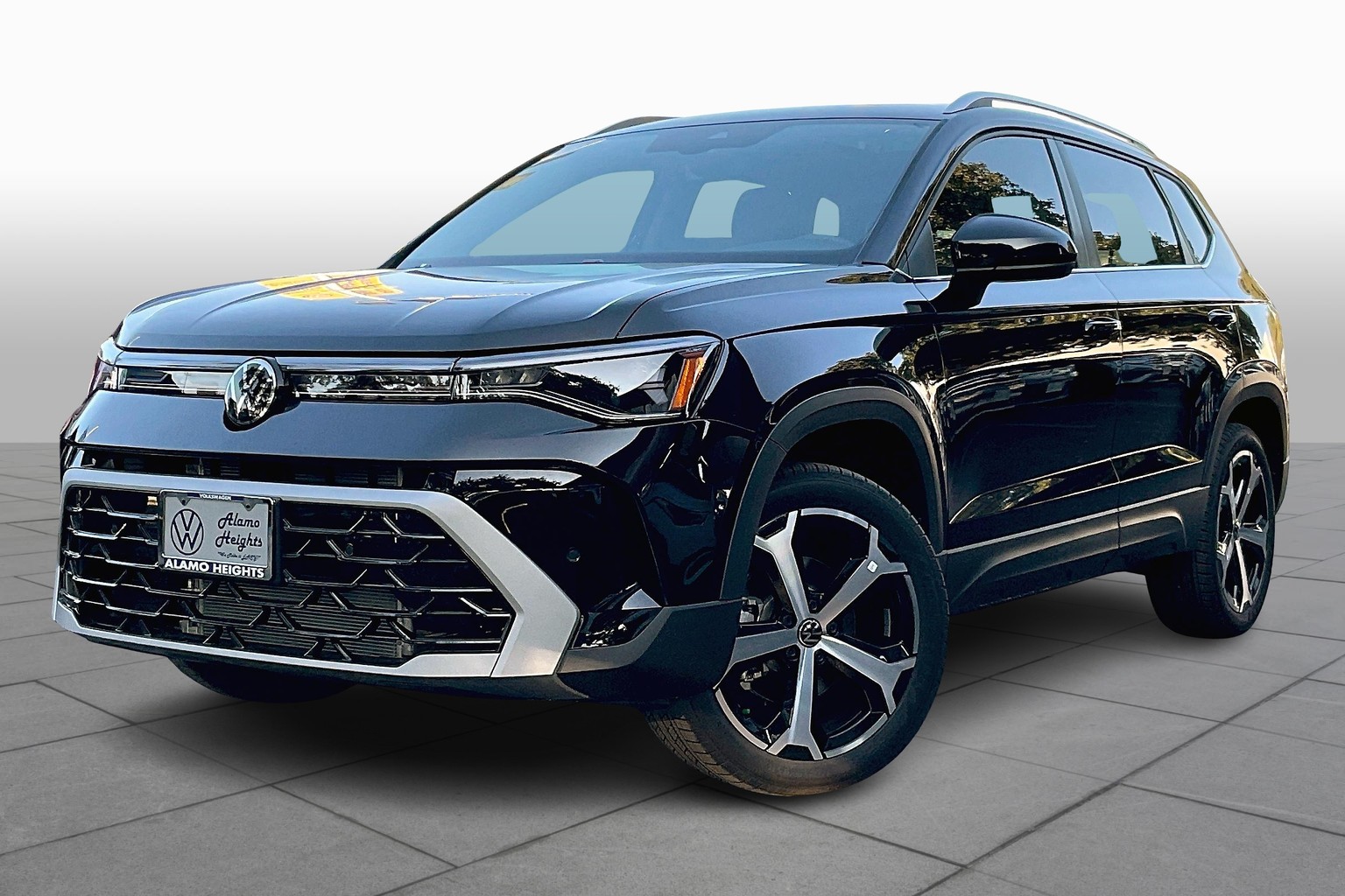 New 2025 Volkswagen Taos 1.5T SEL Sport Utility in San Antonio 