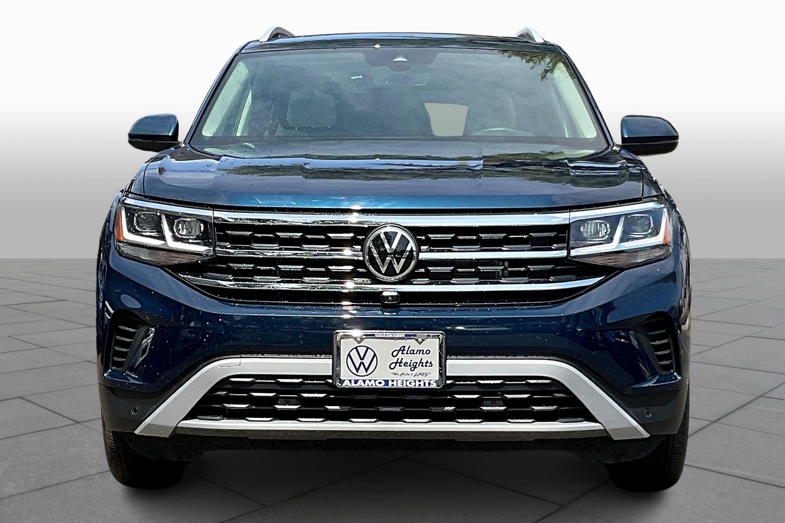 Used 2021 Volkswagen Atlas SEL Premium with VIN 1V2TR2CA5MC578861 for sale in San Antonio, TX