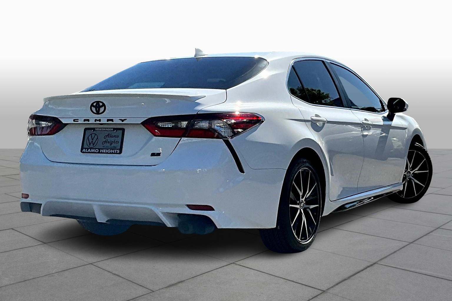 Camry SE