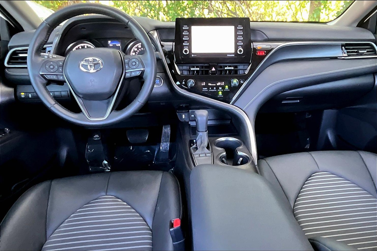 Camry SE