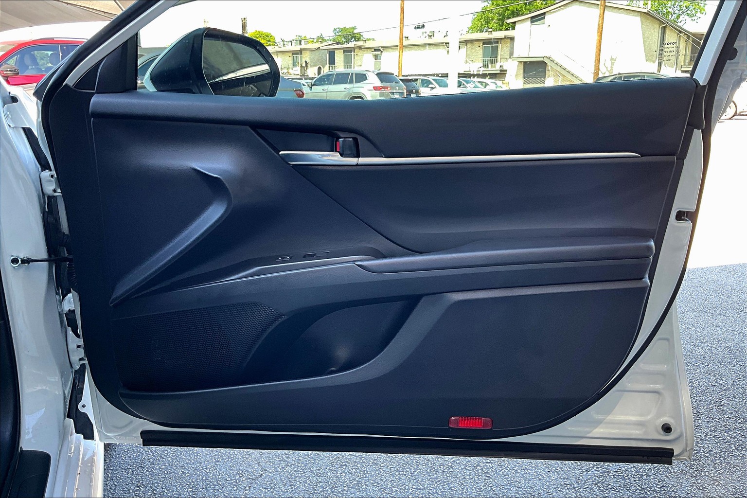 Camry SE