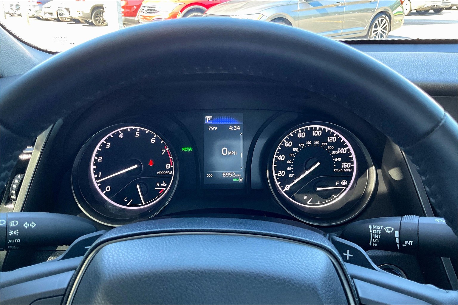 Camry SE