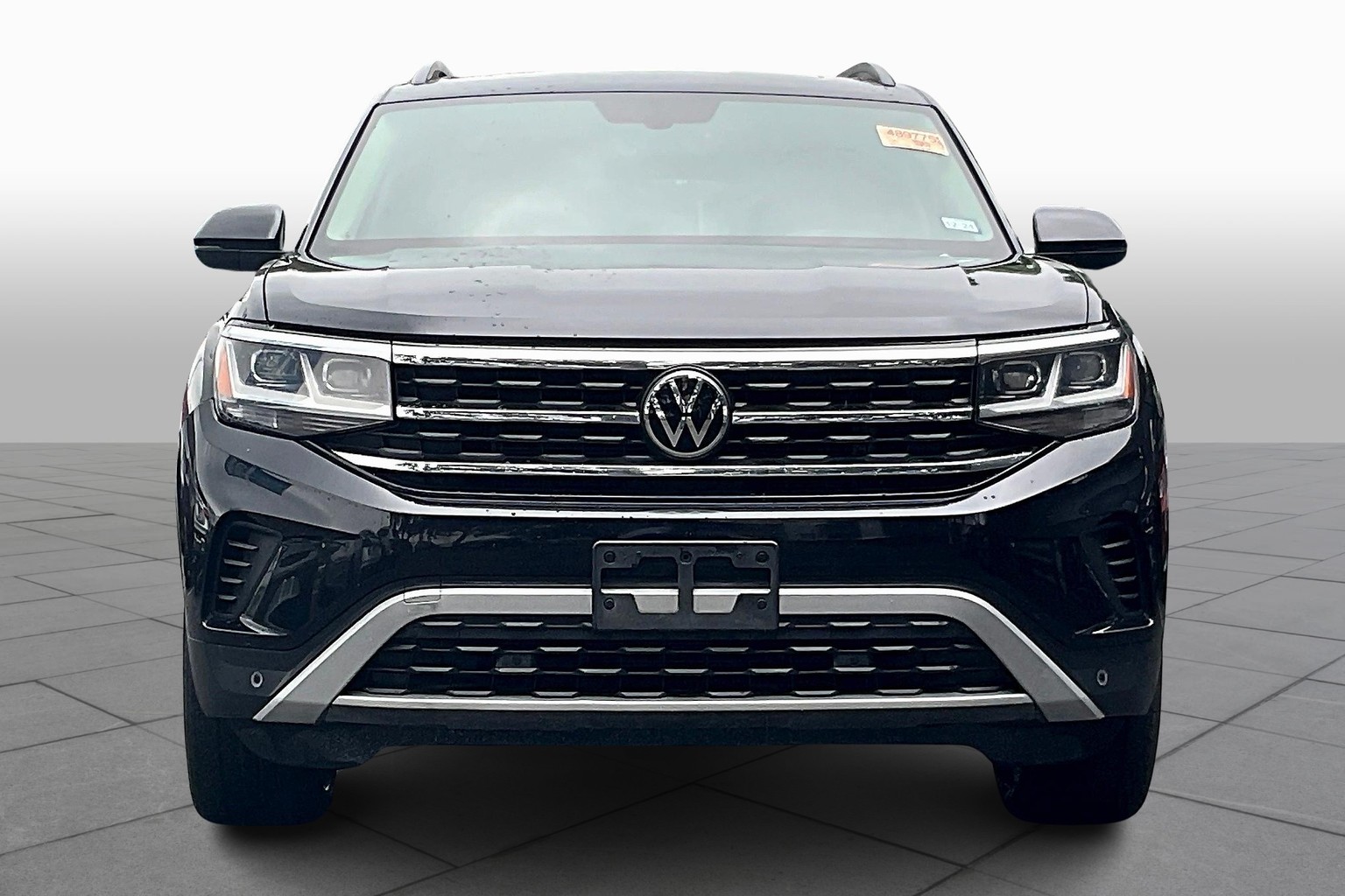 Used 2021 Volkswagen Atlas SE w/Tech with VIN 1V2JR2CA7MC541415 for sale in San Antonio, TX