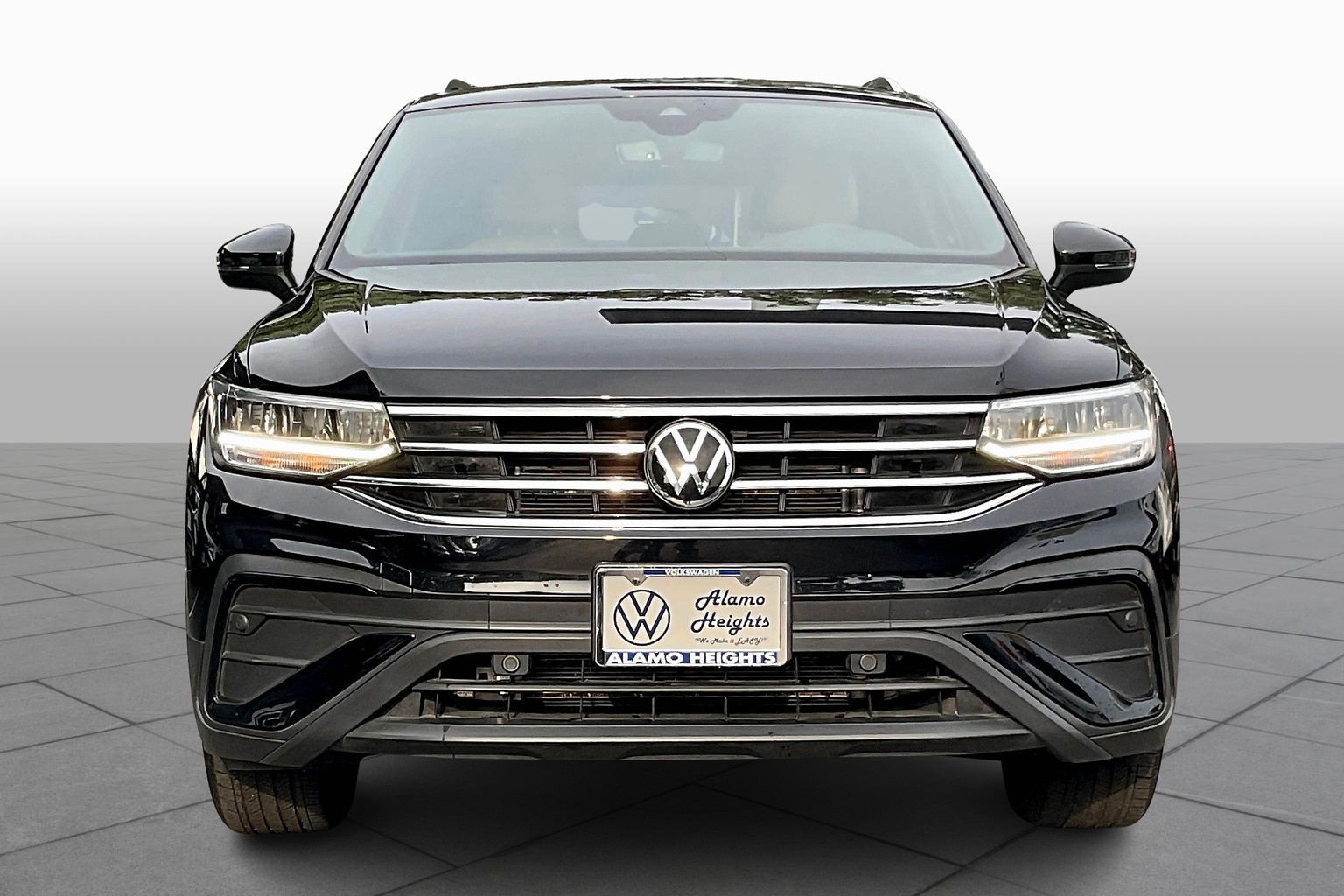 Certified 2022 Volkswagen Tiguan SE with VIN 3VV3B7AX9NM107355 for sale in San Antonio, TX