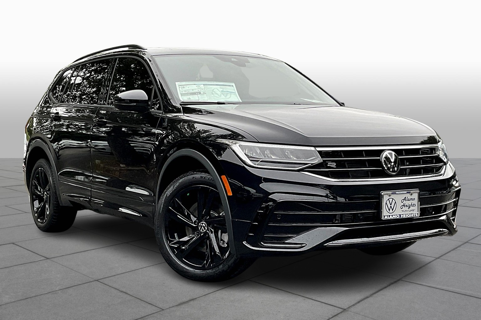 New 2024 Volkswagen Tiguan SE R-Line Black Sport Utility in San Antonio # RM009171