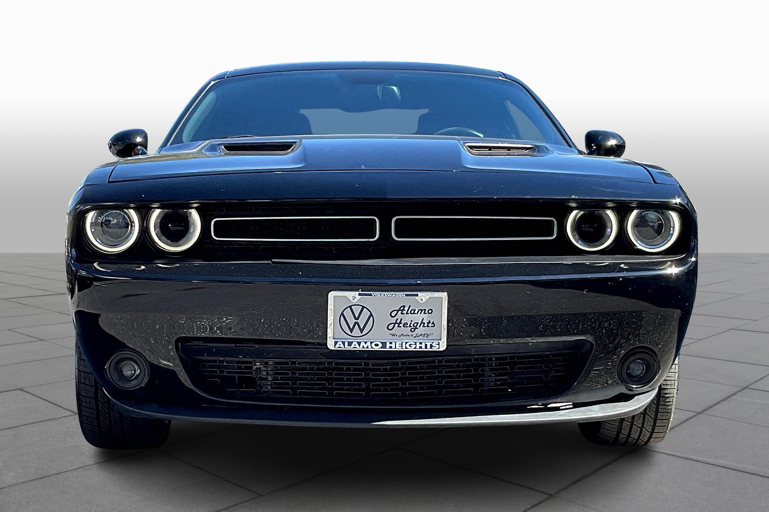 Used 2015 Dodge Challenger SXT with VIN 2C3CDZAG7FH715092 for sale in San Antonio, TX