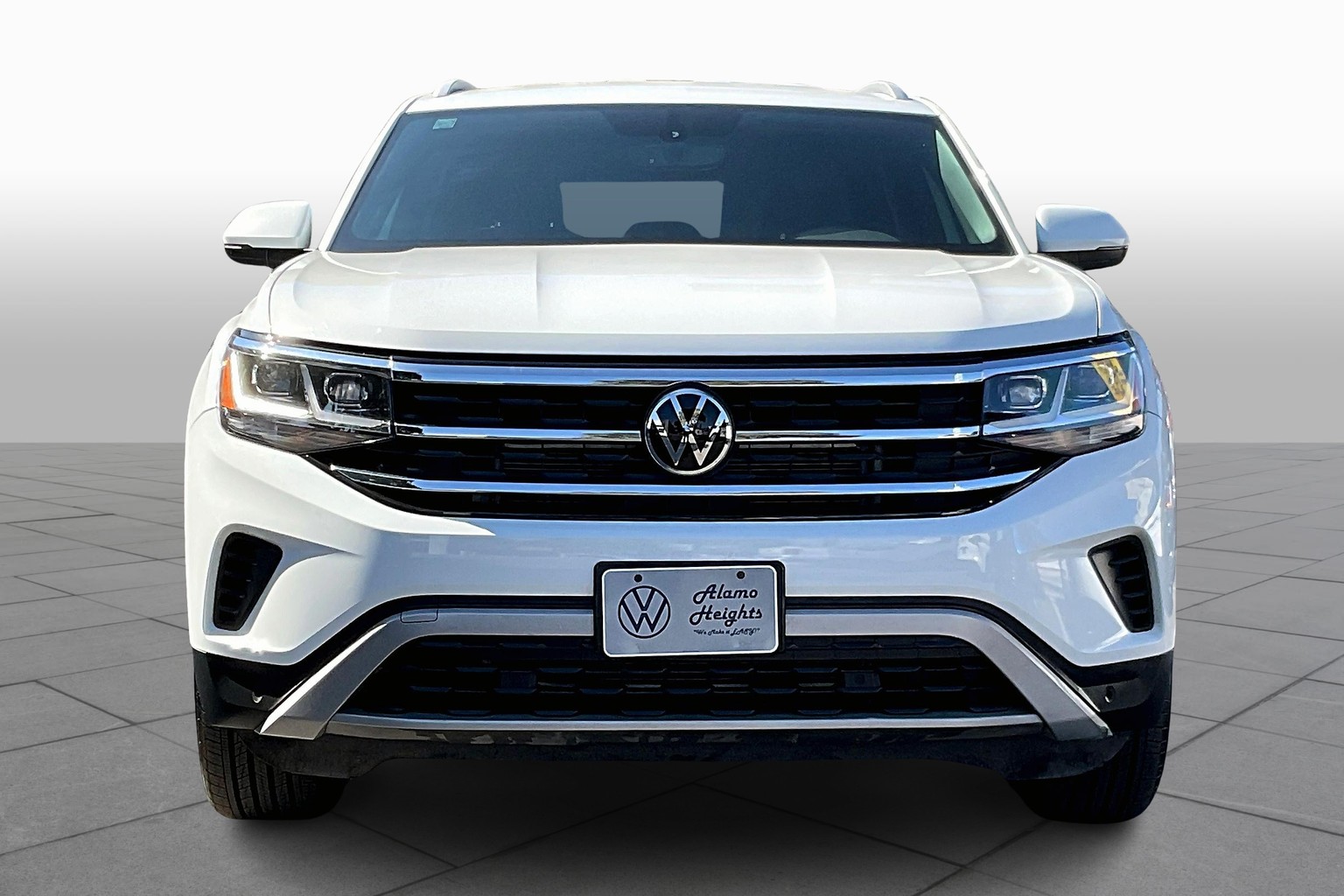 Certified 2020 Volkswagen Atlas Cross Sport SE w/Tech with VIN 1V2YE2CA7LC230818 for sale in San Antonio, TX