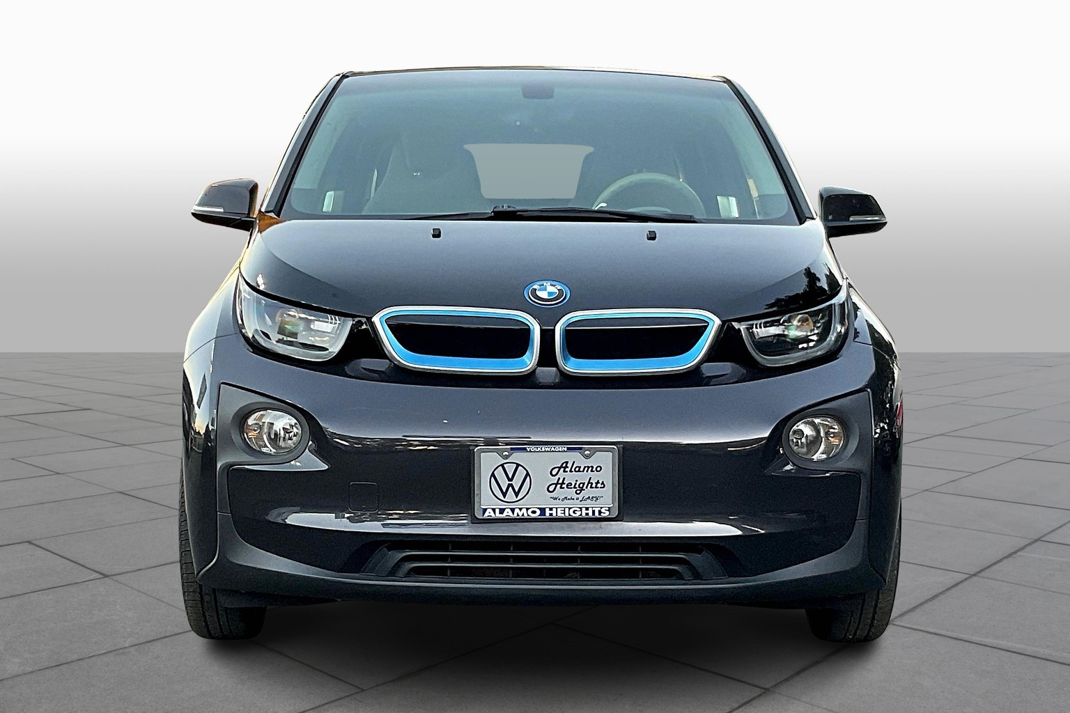 Used 2014 BMW i3 Base with VIN WBY1Z4C59EV277151 for sale in San Antonio, TX