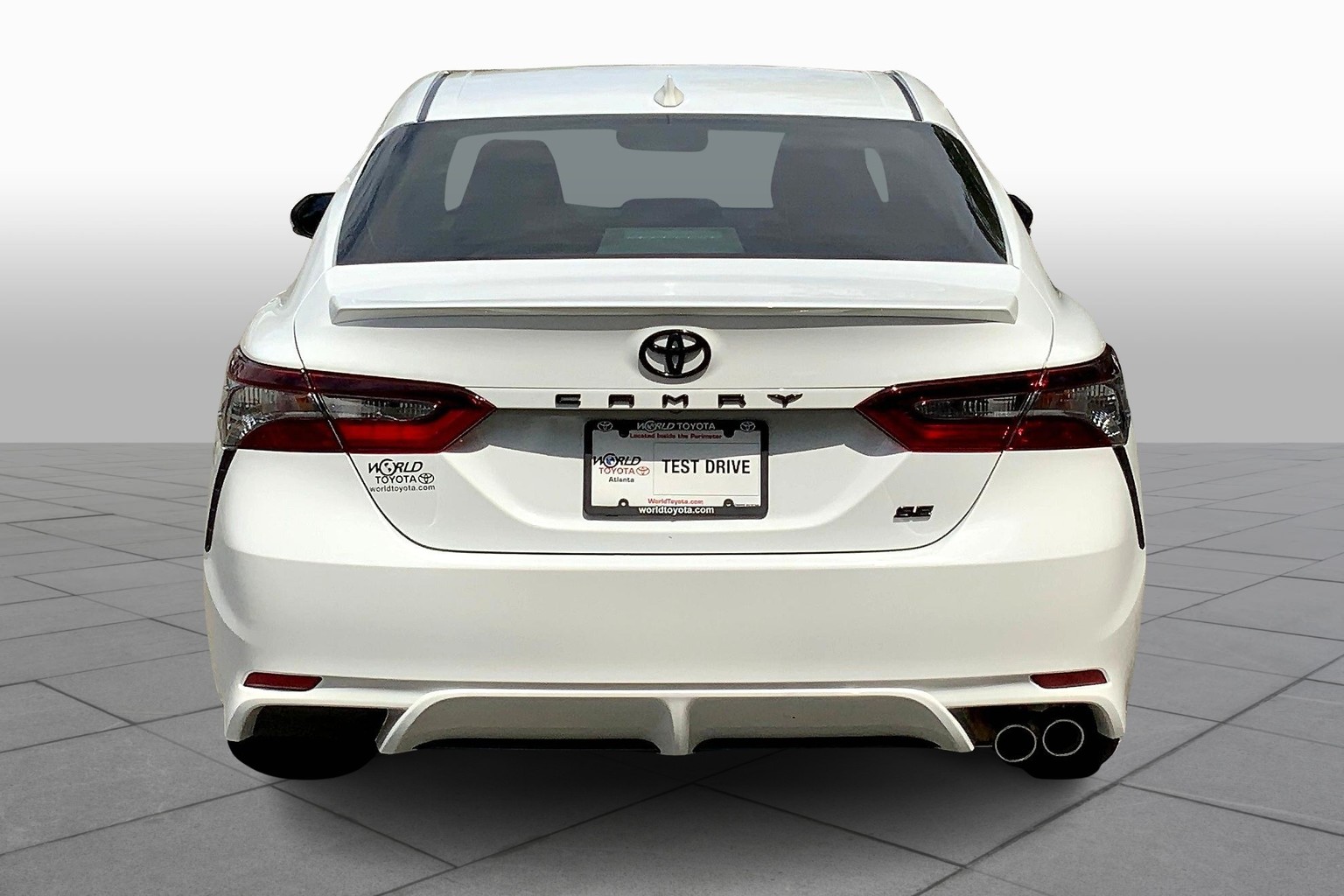 Camry SE