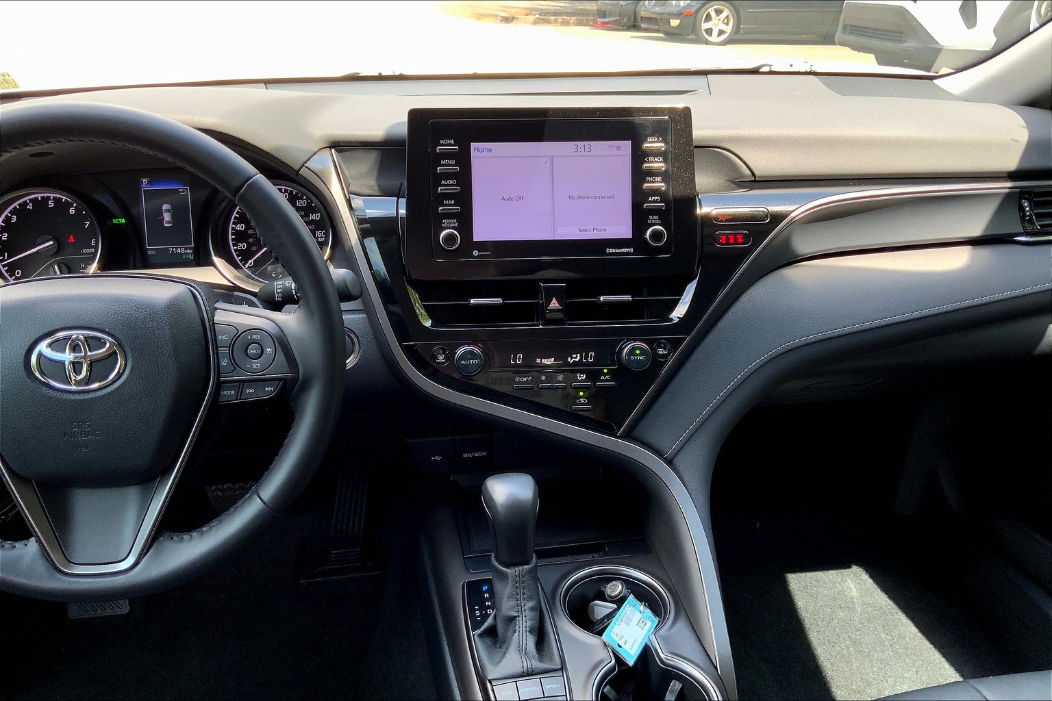 Camry SE