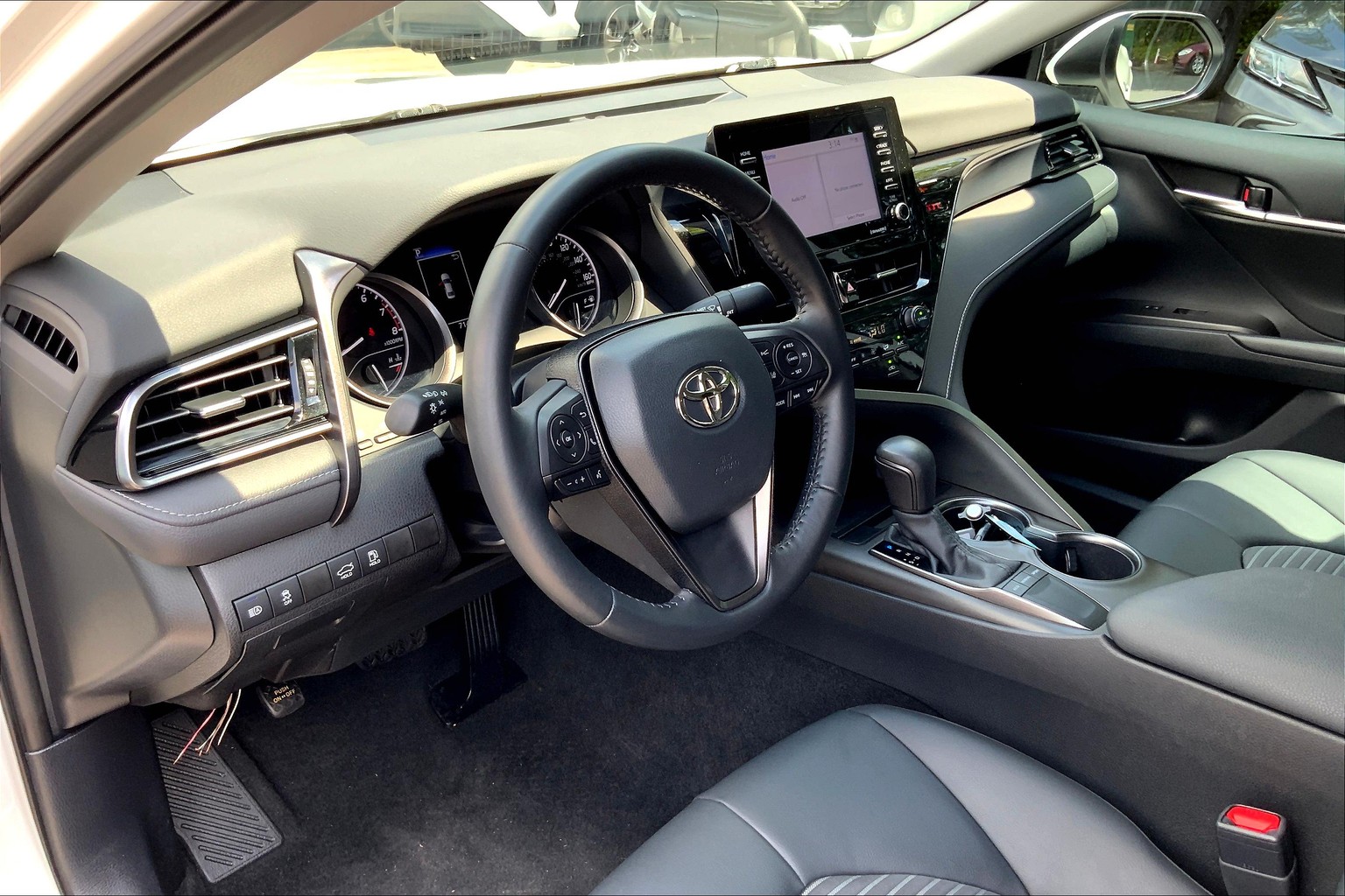 Camry SE