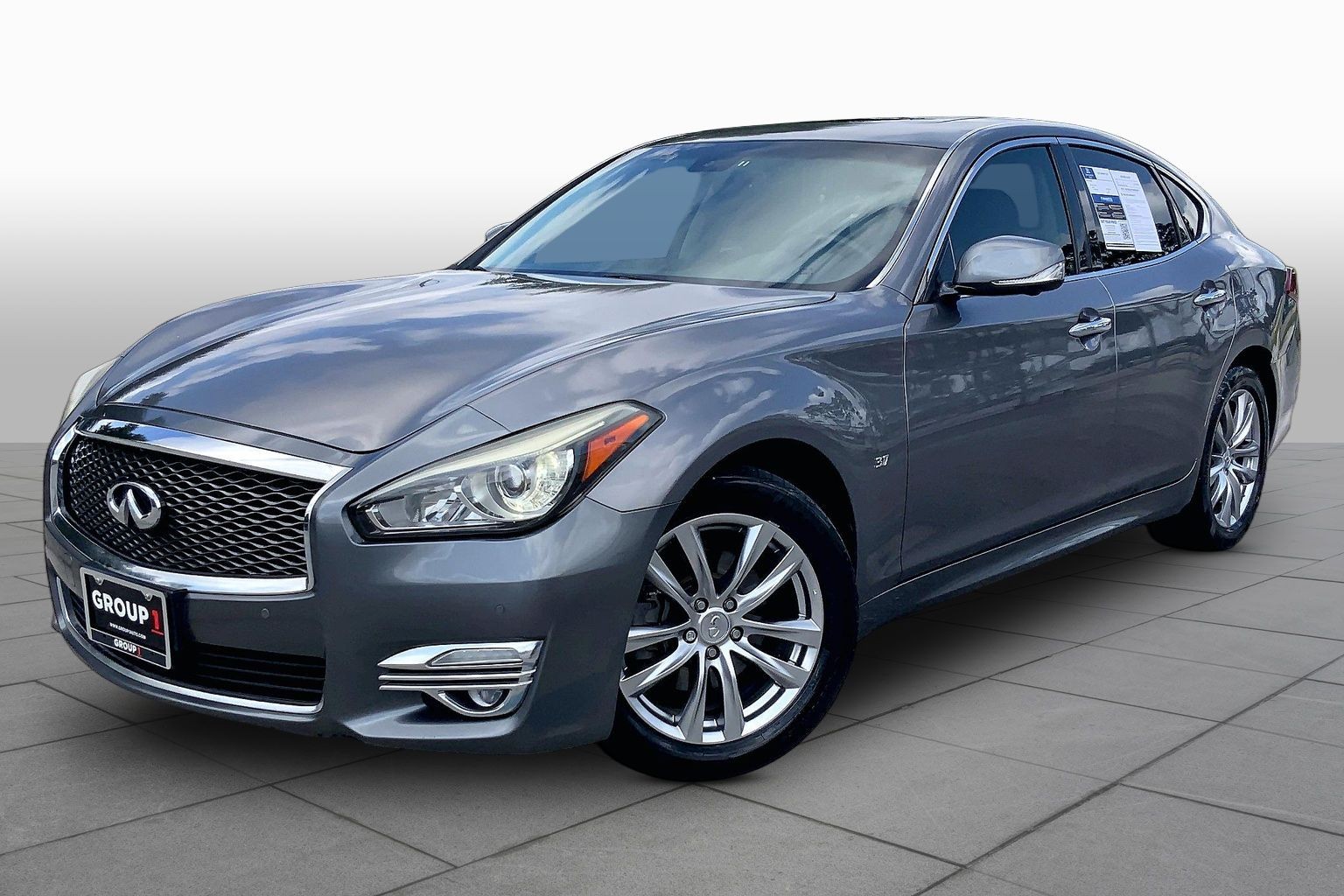 2015 INFINITI Q70