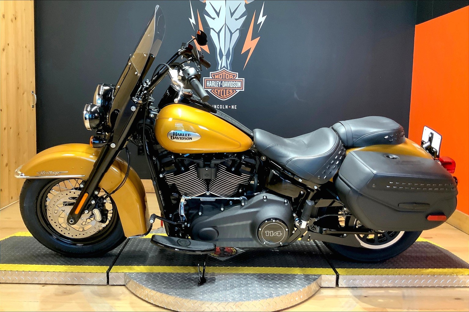 NEW 2023 Harley-Davidson® Heritage Classic FLHCS DALLAS