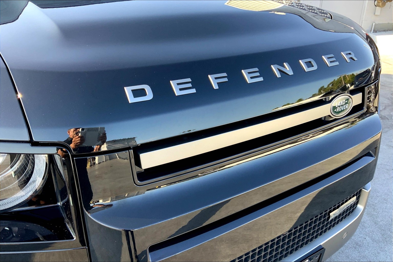 New 2023 Land Rover Defender 90 X-Dynamic SE 2 Door SUV in New York  #LR23588
