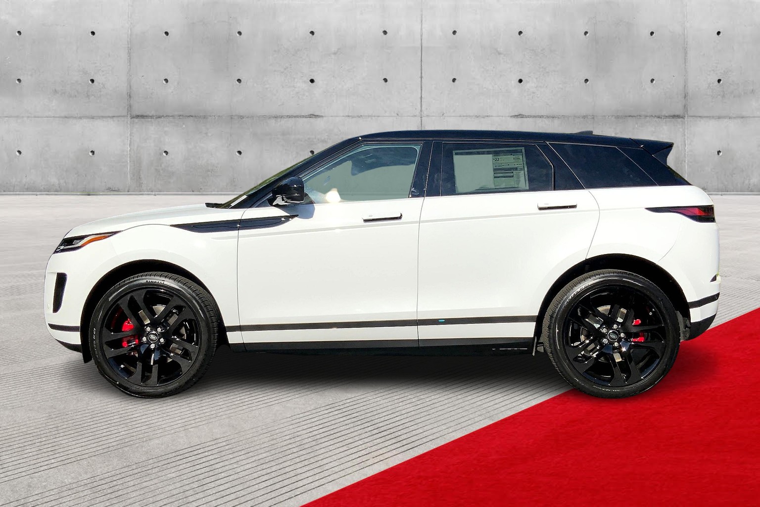 Range Rover Evoque White Black Rims