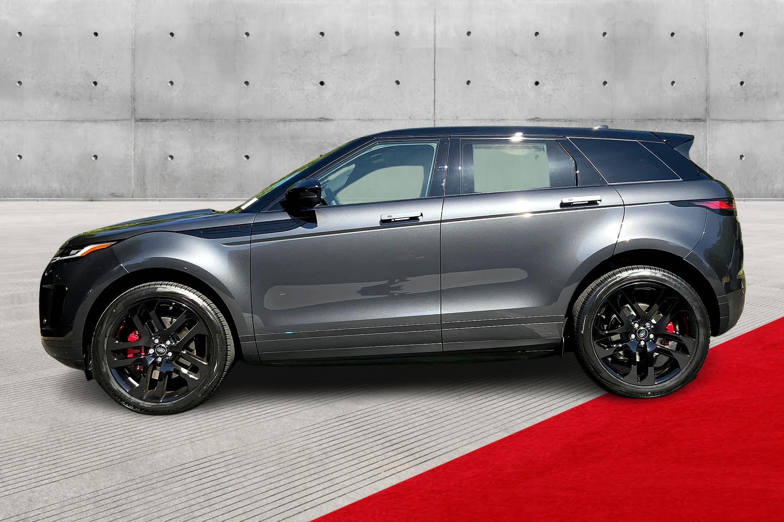 interni range rover 2023 evoque