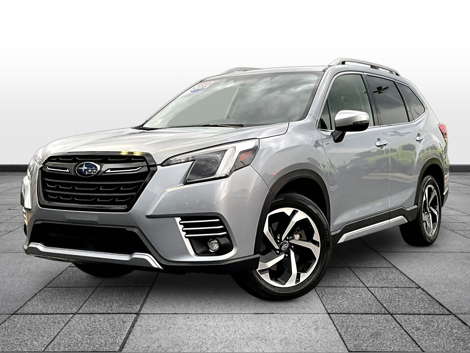 2023 Subaru Forester Touring - Photo 3