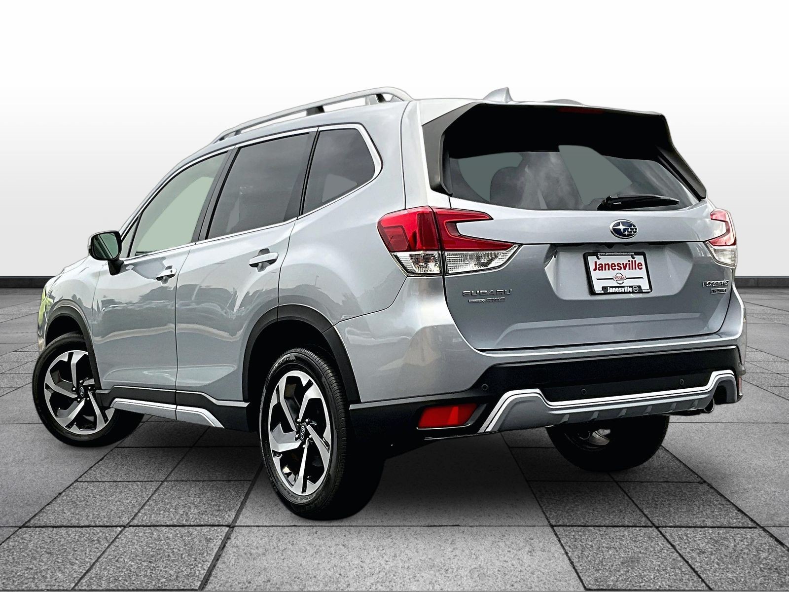 2023 Subaru Forester Touring - Photo 5