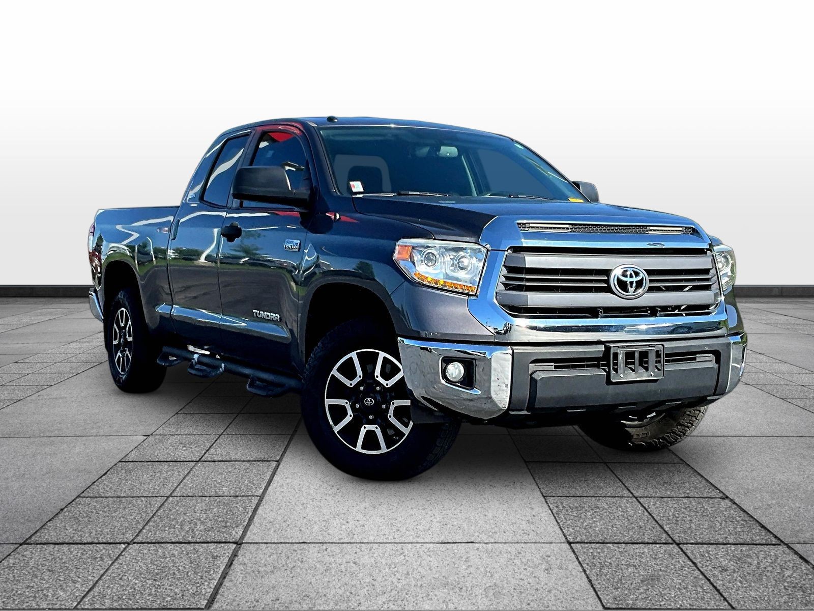 2015 Toyota Tundra 4WD Truck SR5