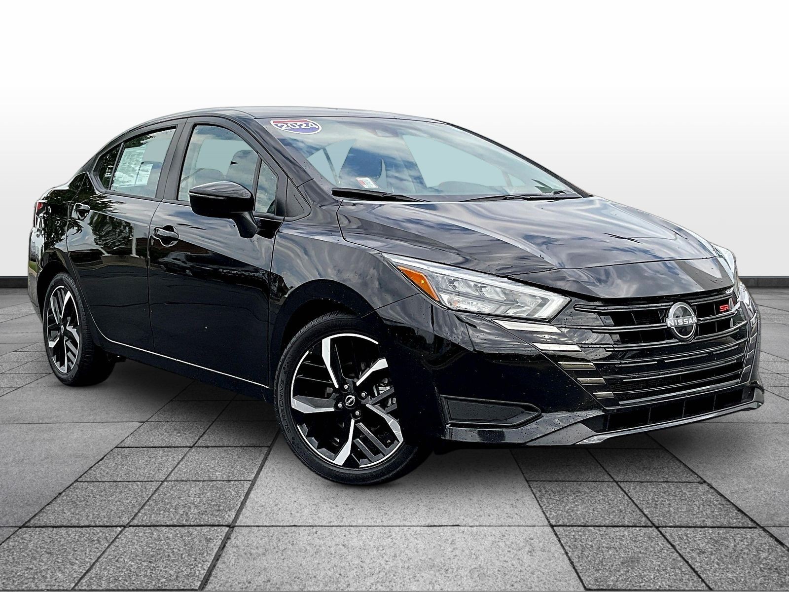 2024 Nissan Versa SR